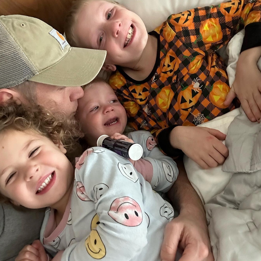 Nick Carter Cuddles His 3 Children Following Aaron Carter’s Death